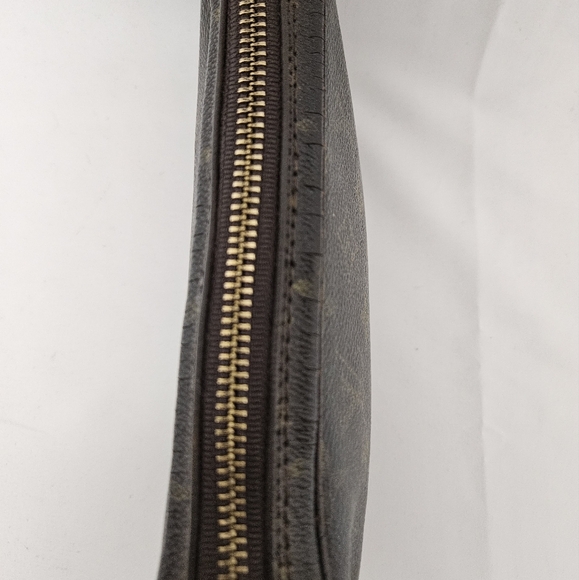 Louis Vuitton Vintage 1991 Marly Clutch In Brown LV Monogram - Picture 10 of 14